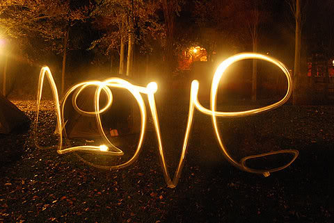 miłość - love_light_graffiti.jpg