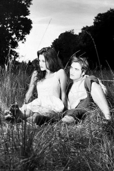 Kristen Stewart i Robert Pattinson - Bella Swan Cullen - Kristen Stewart Edward Cullen - Robert Pattinson 361.jpg