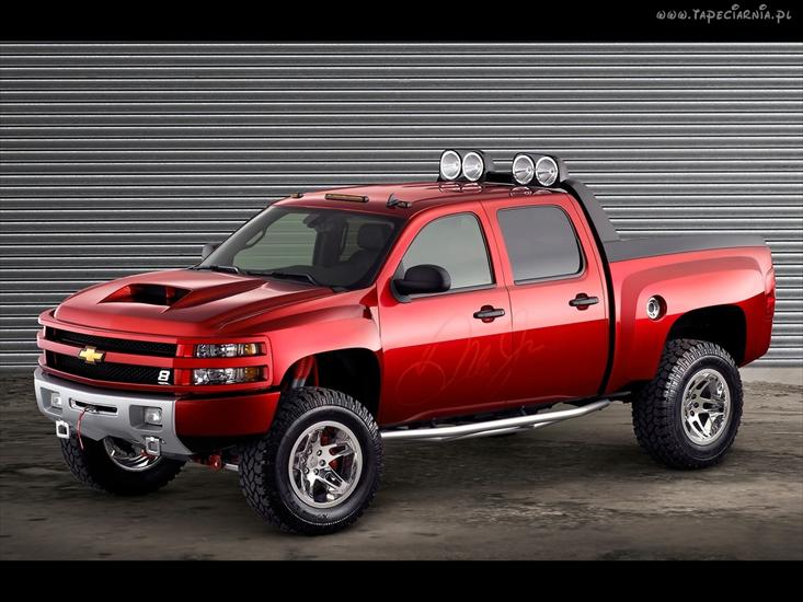 Tapety - 47206_chevrolet_silverado_szperacze_wyciagarka.jpg