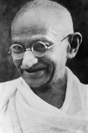 Indie - obrazy - Portrait_Gandhi. Portret Mohandas K. Gandhi, zwanego Mahatmą co znaczy wielka dusza.jpg