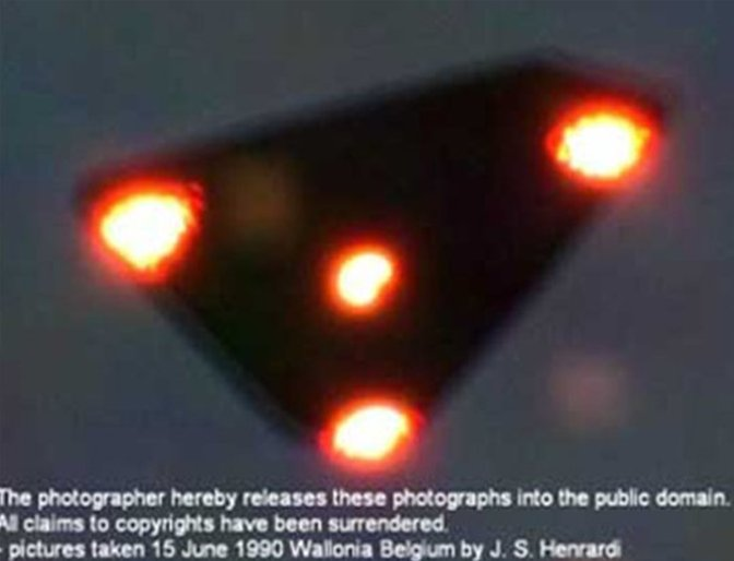 UFO i inne latające pojazdy - walloniabelgium.bmp