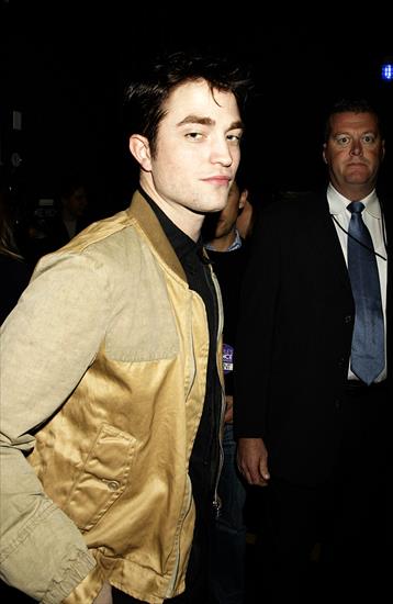 People Choice 2011 - Robert-Pattinson-PCA-2011.jpg