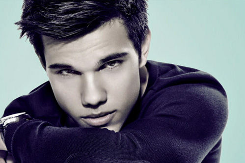 Taylor Lautner - t4xyc2.png