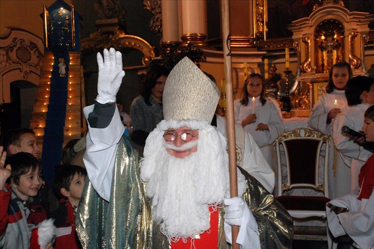 Mikołaj w kościele - DSC_2359-1.JPG