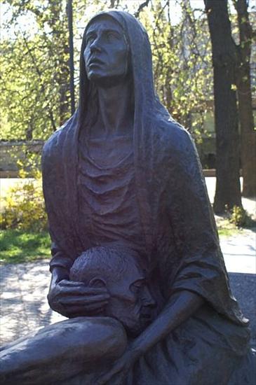 różne - Pomnik Ofiar Katynia.jpg