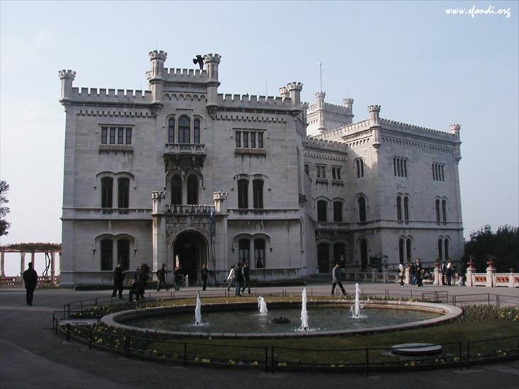 Zamki i palace - Miramare_Castle,_Trieste.jpg