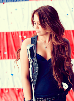 Miley Cyrus - 35918685.png