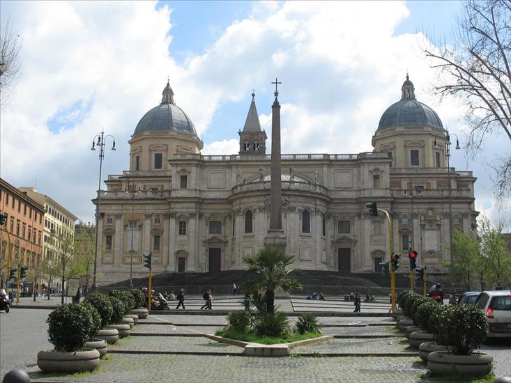 Santa Maria Maggiore - Piazza_Esquilino,_Santa_Maria_Maggiore.JPG