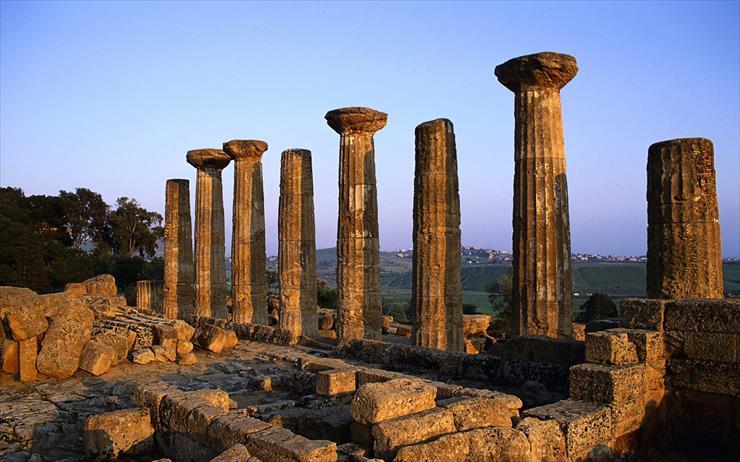 39 Europe 1920x1200 - Italy, Tempio di Ercole - Parco Archeologico e Pa... dei Templi di Agrigento Hera Temple in Agrigento.jpg