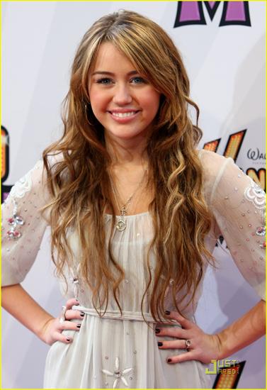 Hannah Montana - miley-cyrus-temperly-terrific-01.jpg