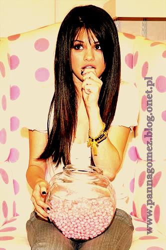 Selena Gomez - f49352c76a.jpg