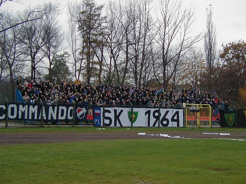 Gieksa - Wisła Kraków-GKS 2.jpg