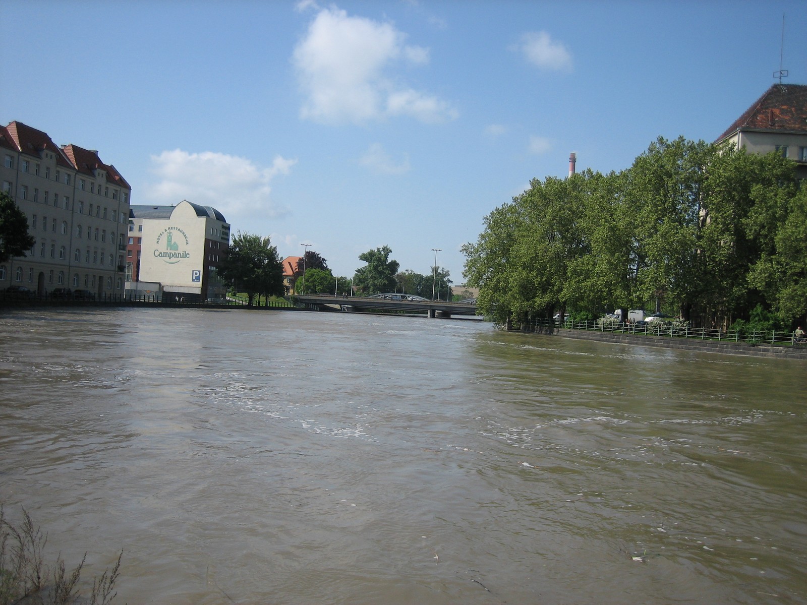 powódź-wrocław 2010r ul księcia witolda - IMG_4013.JPG