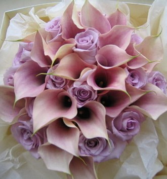 KWIATY - roses-and-calla-lilies-wedding-bouquet.jpg