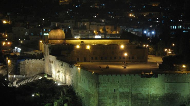 architektura 1 - Masjid Al Aqsa in Jerusalem - Palastine night.jpg