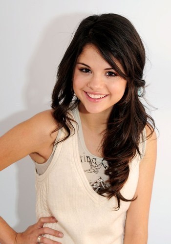 Selena Gomez - Selena Gomez.jpg