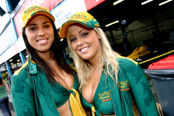 Racing Babes new Collections3 - indy-promo-grid-girls-3.jpg