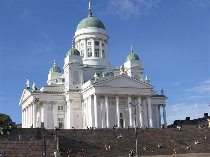 Finlandia - Suomen Tasavalta - uterańska katedra i plac senacki.jpg