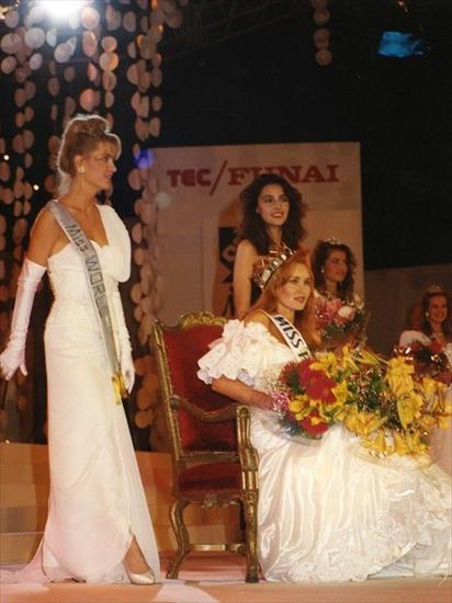 historia Miss Polski - Tak zmieniała się Miss Polski koronacja rok 1990.jpeg