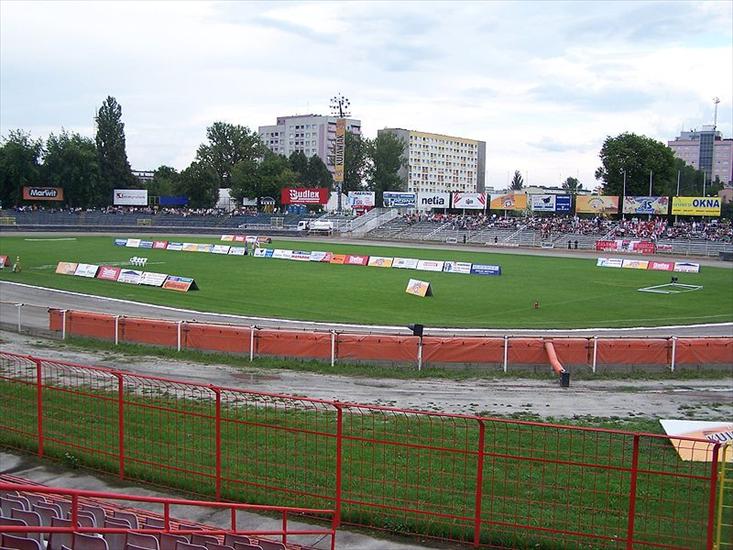 Obiekt Polonii Bydgoszcz - 800px-Stadion_Polonii_Bydgoszcz_2.jpg