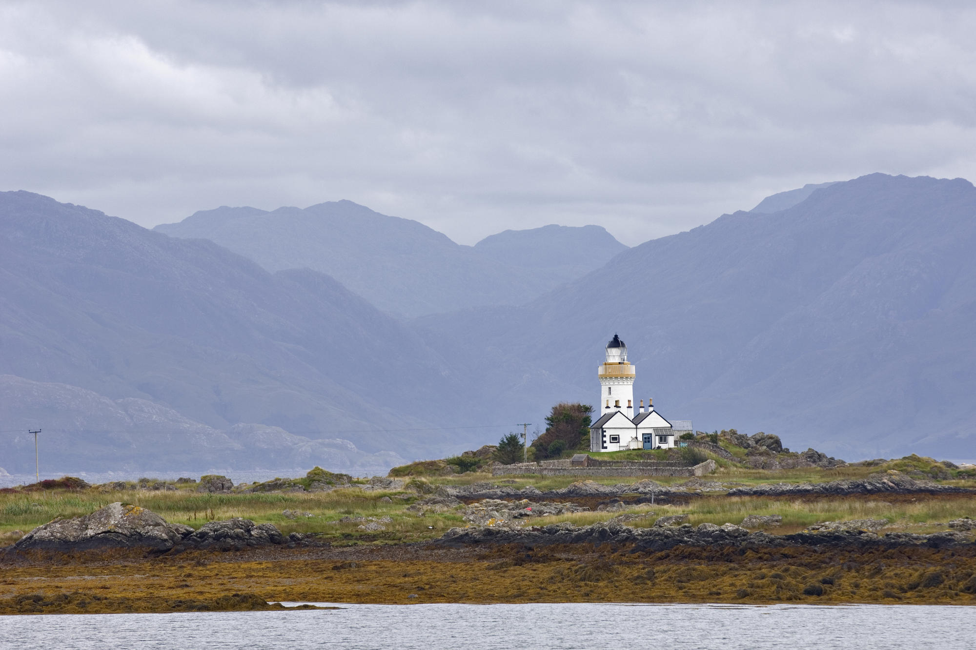 LATARNIE - Ornsay Lighthouse at Low Tide, Isle of Skye, Scotland.jpg