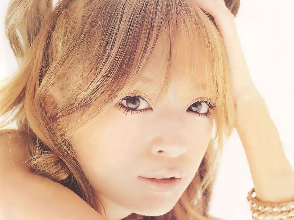 Ayumi Hamasaki - Ayumi Hamasaki_4.jpg