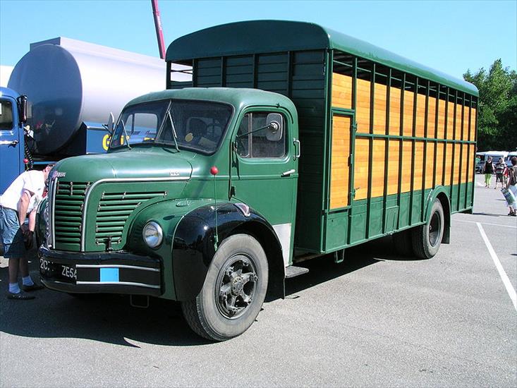 Stare ciężarówki - Ciężarówka Berliet GL.jpg