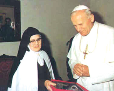 Fatima - zdjęcia - s.Łucja i Jan Paweł II.jpg